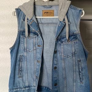 Hooded denim vest - L